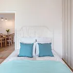 Quiet Home Near The Center